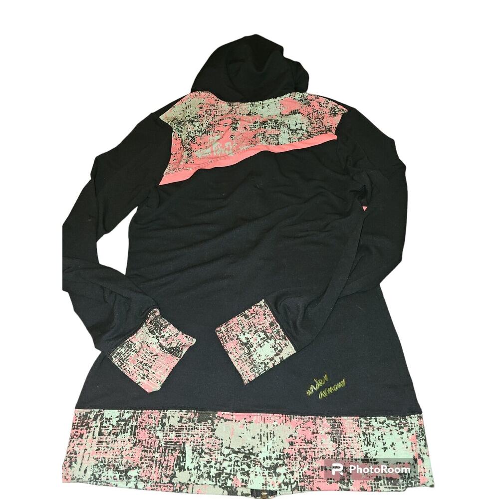 under armour zip up hoodie Size Small‎